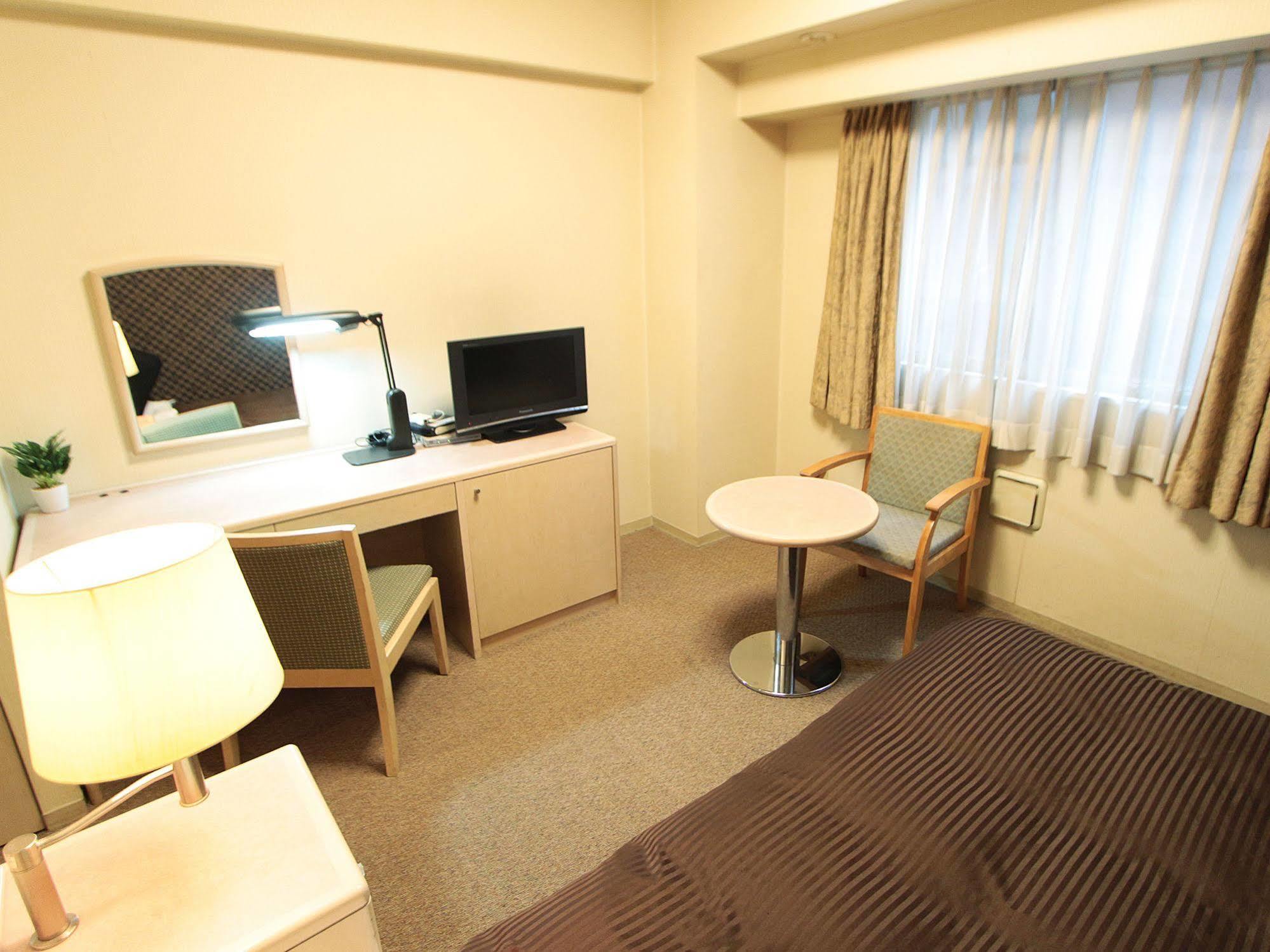 Hotel Livemax Budget Shinbashi Tōkyō Extérieur photo