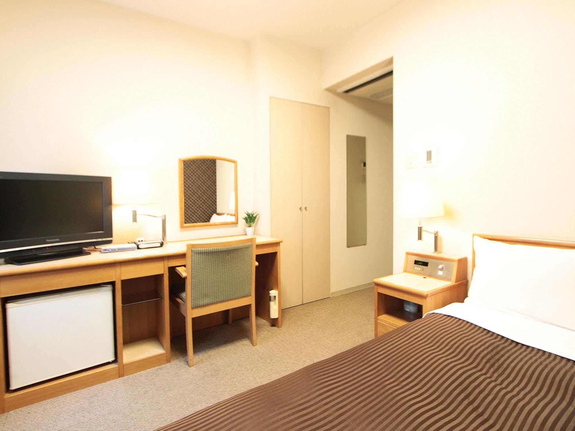 Hotel Livemax Budget Shinbashi Tōkyō Extérieur photo